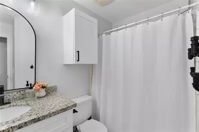 99 S Village Knoll Circle, The Woodlands, TX 77381 - Photo 32
