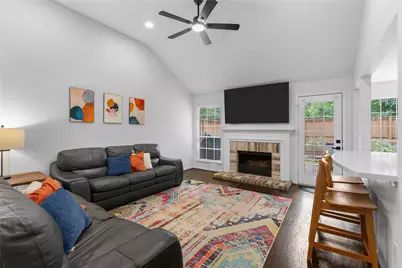99 S Village Knoll Circle, The Woodlands, TX 77381 - Photo 16