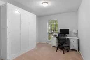 99 S Village Knoll Cir, The Woodlands, TX 77381 - Photo 12