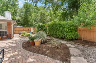 99 S Village Knoll Cir, The Woodlands, TX 77381 - Photo 38