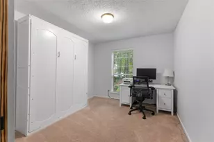 99 S Village Knoll Cir, The Woodlands, TX 77381 - Photo 10