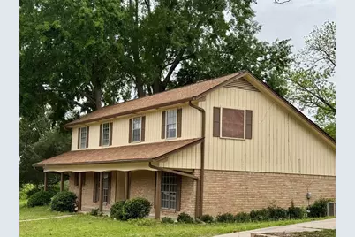 1221 Green Briar Drive, Huntsville, TX 77340 - Photo 1