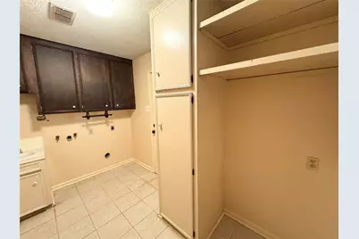 1221 Green Briar Drive, Huntsville, TX 77340 - Photo 10