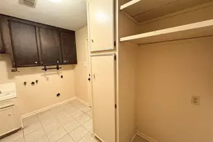 1221 Greenbriar Dr, Huntsville, TX 77340 - Photo 10