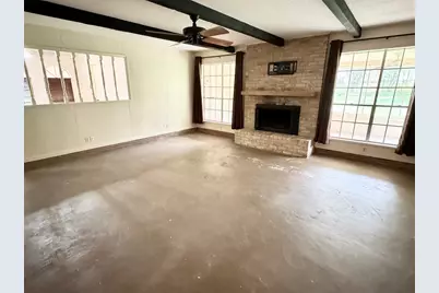 1221 Green Briar Drive, Huntsville, TX 77340 - Photo 8