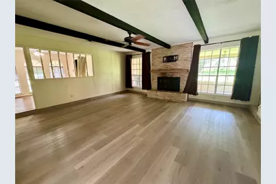 1221 Green Briar Drive, Huntsville, TX 77340 - Photo 8