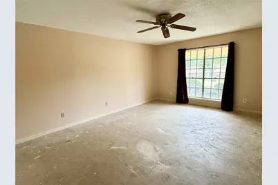 1221 Green Briar Drive, Huntsville, TX 77340 - Photo 14
