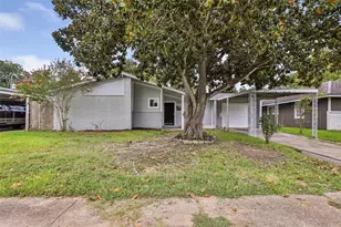666 Elton St, Houston, TX 77034 - Photo 2