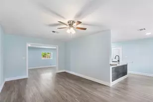 666 Elton St, Houston, TX 77034 - Photo 10