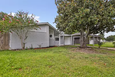 666 Elton Street, Houston, TX 77034 - Photo 1