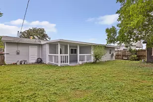 666 Elton St, Houston, TX 77034 - Photo 6