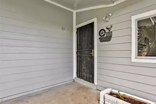 666 Elton St, Houston, TX 77034 - Photo 8