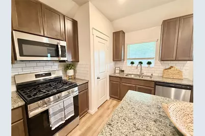 7534 Coral Terrace Drive, Cypress, TX 77433 - Photo 14