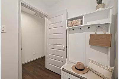 9713 Wall Street, Texas City, TX 77591 - Photo 10