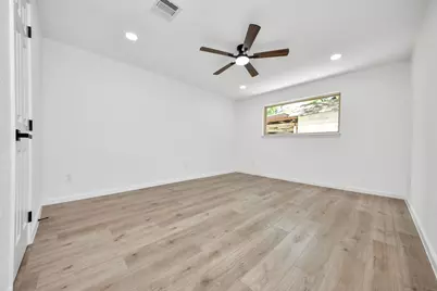 10418 Burman Street, Houston, TX 77029 - Photo 12