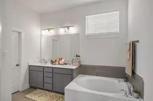 21130 Medina River Dr, Cypress, TX 77433 - Photo 18