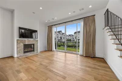 11107 Savannah Oaks Lane, Houston, TX 77043 - Photo 8