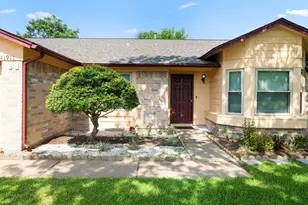 11911 Plumbrook Dr, Houston, TX 77099 - Photo 2