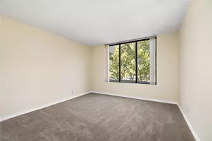 14655 Champion Forest Dr, Houston, TX 77069 - Photo 20