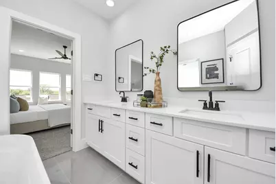 4814 Cochran Street, Houston, TX 77009 - Photo 32
