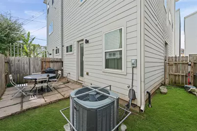 615 Bayou Street, Houston, TX 77020 - Photo 14