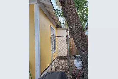 2901 Burkett Street, Houston, TX 77004 - Photo 10