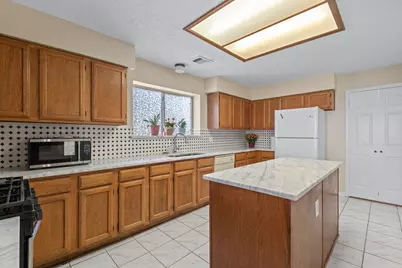 4131 Club Valley Dr Drive, Houston, TX 77082 - Photo 8