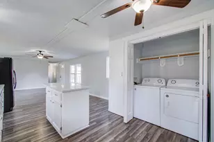 13419 Commander Cir, Willis, TX 77318 - Photo 8