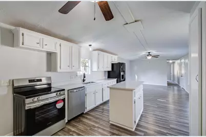 13419 Commander Circle, Willis, TX 77318 - Photo 4