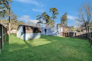 13419 Commander Cir, Willis, TX 77318 - Photo 20