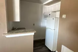 516 Holiday Dr, Galveston, TX 77550 - Photo 4