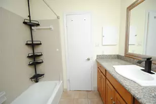 12739 Huntingwick Dr, Houston, TX 77024 - Photo 22