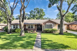 426 Shadow Creek Dr, El Lago, TX 77586 - Photo 1