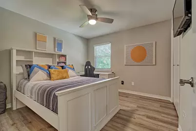 9 Pineash Court, The Woodlands, TX 77381 - Photo 30