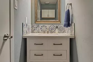 9 Pineash Ct, The Woodlands, TX 77381 - Photo 32