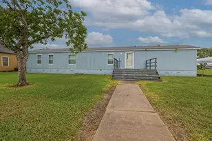 958 Wightman St, Matagorda, TX 77414 - Photo 1