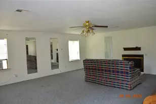 242 Lamenda Ave, Livingston, TX 77351 - Photo 6