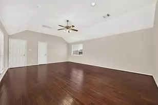 2726 Martinec Dr, Pearland, TX 77584 - Photo 18