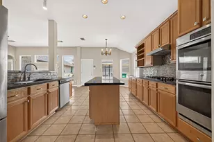 2726 Martinec Dr, Pearland, TX 77584 - Photo 14