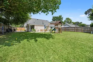 502 Magnolia Cir, League City, TX 77573 - Photo 6