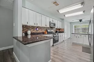 502 Magnolia Cir, League City, TX 77573 - Photo 10