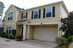 1421 W 26th St, Houston, TX 77008 - Photo 2