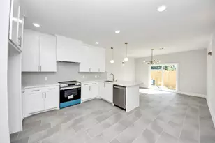 1110 E Main St, La Porte, TX 77571 - Photo 20