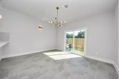 1110 E Main Street, La Porte, TX 77571 - Photo 12