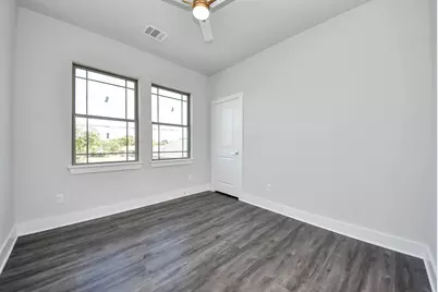 1110 E Main Street, La Porte, TX 77571 - Photo 28