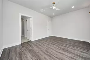 1110 E Main St, La Porte, TX 77571 - Photo 36