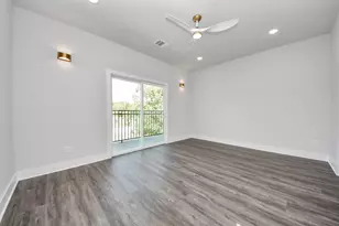 1110 E Main St, La Porte, TX 77571 - Photo 34