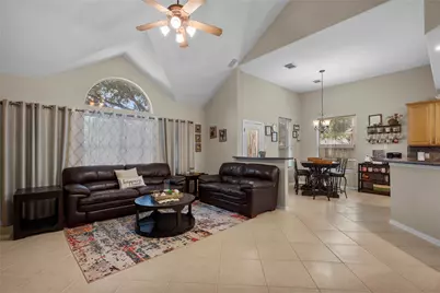 1011 Elm Pointe, League City, TX 77573 - Photo 10