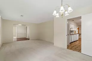 6102 Redding Rd, Houston, TX 77036 - Photo 8