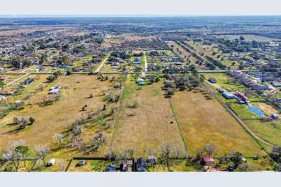 1348 Gifford Road, Angleton, TX 77515 - Photo 32
